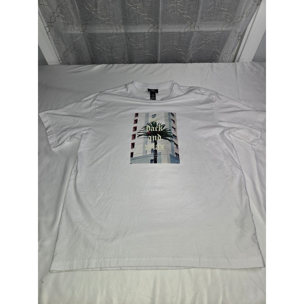 H&M Graphic Tee Size M